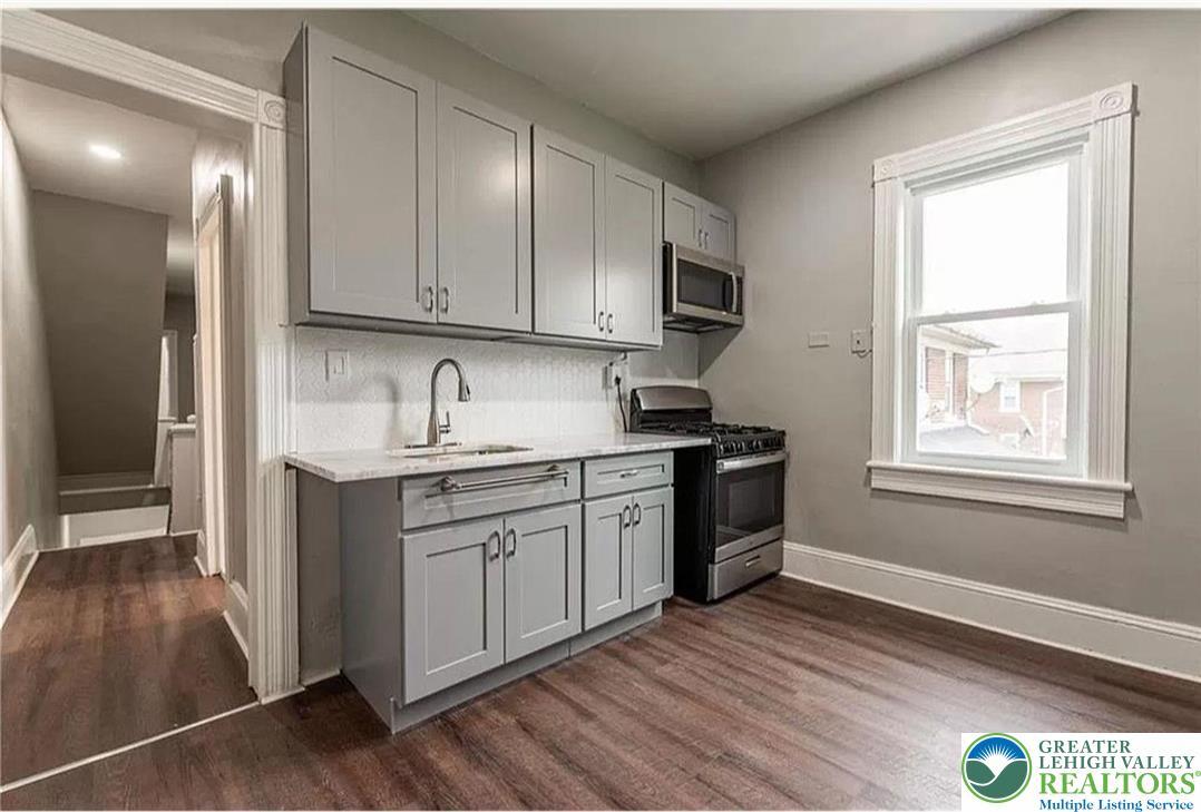 Property Photo: 1154 Washington 2 PA 18042