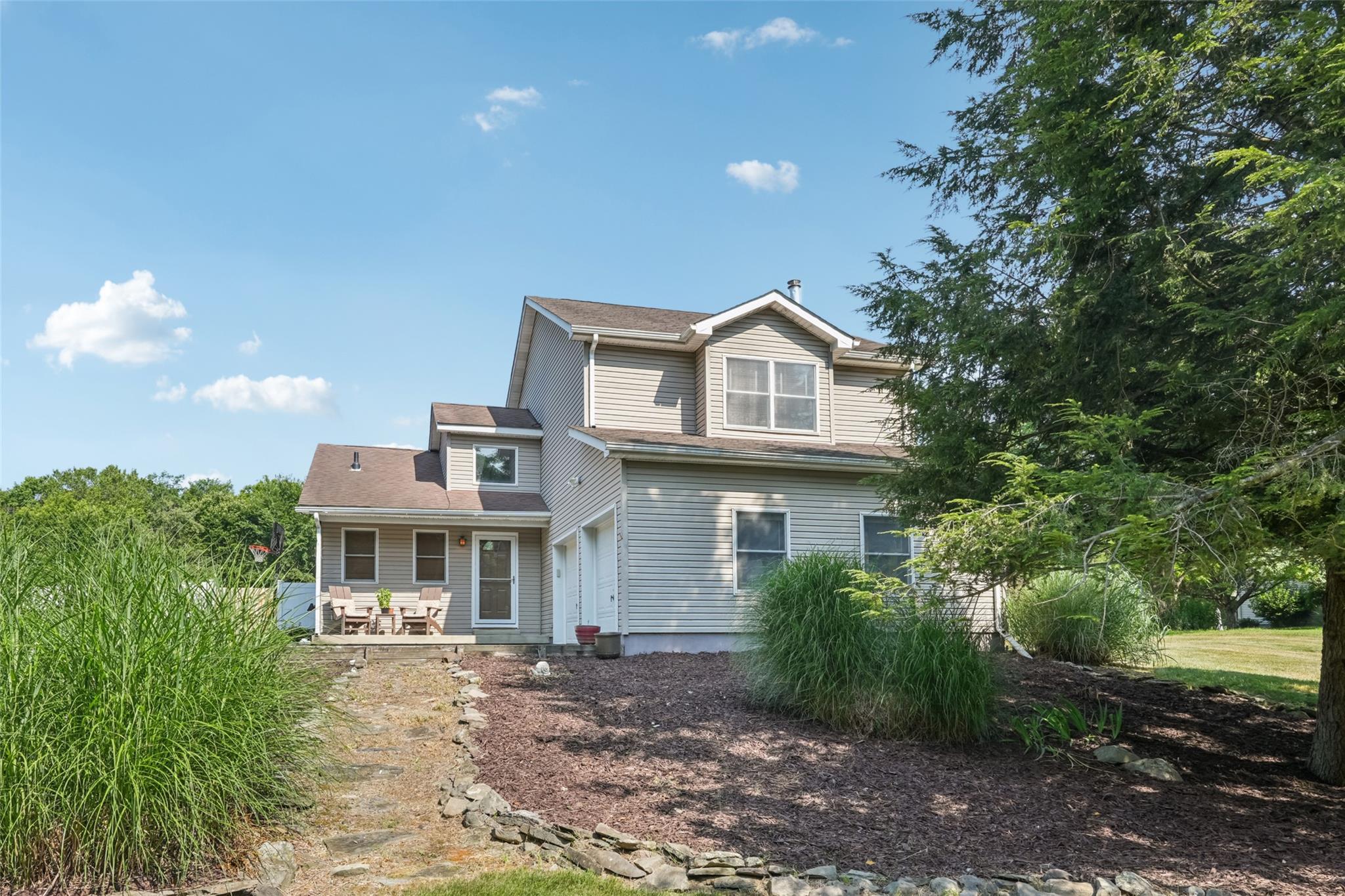 Property Photo: 904 W Kaisertown Road NY 12549