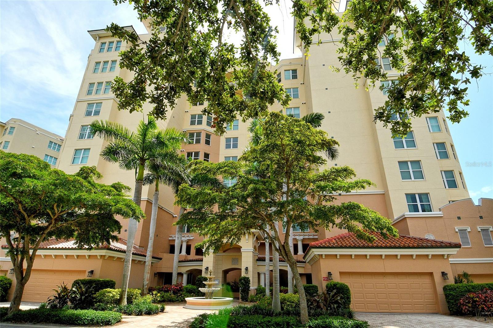 Property Photo: 401 N Point Road 304 FL 34229