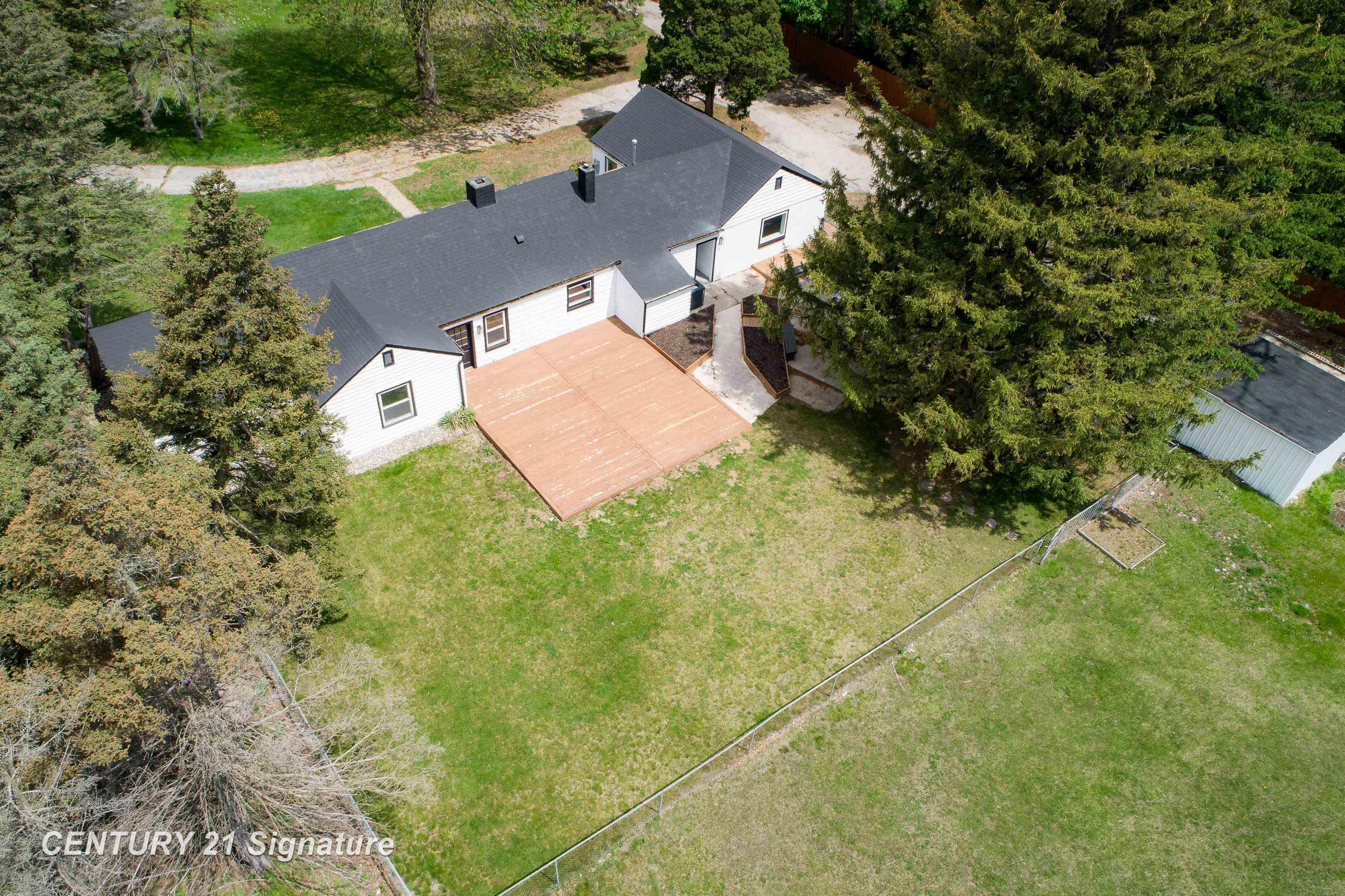 Property Photo: 2705 McCarty Road MI 48603