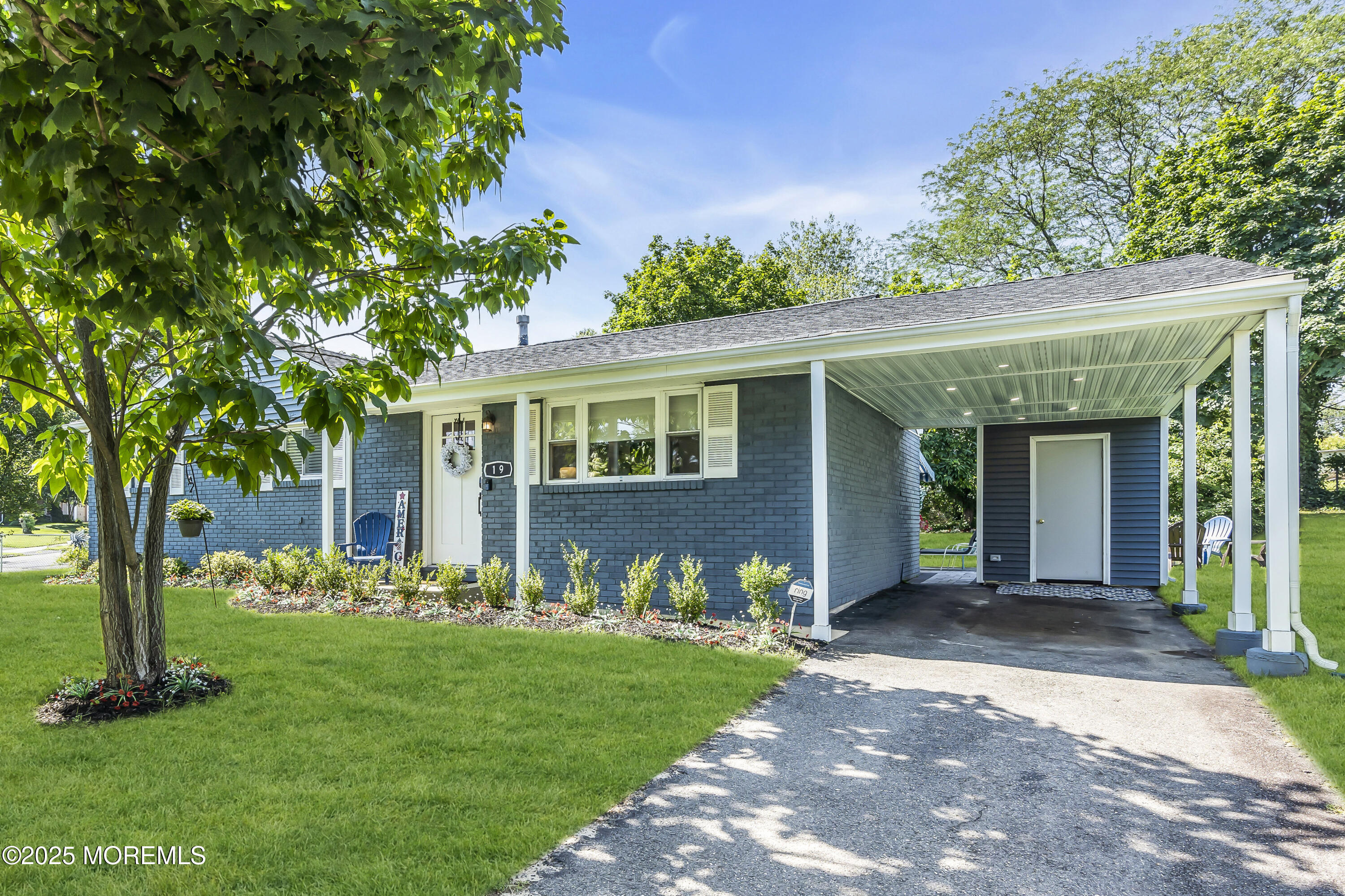 Property Photo: 19 Sunnyfield Terrace NJ 07753