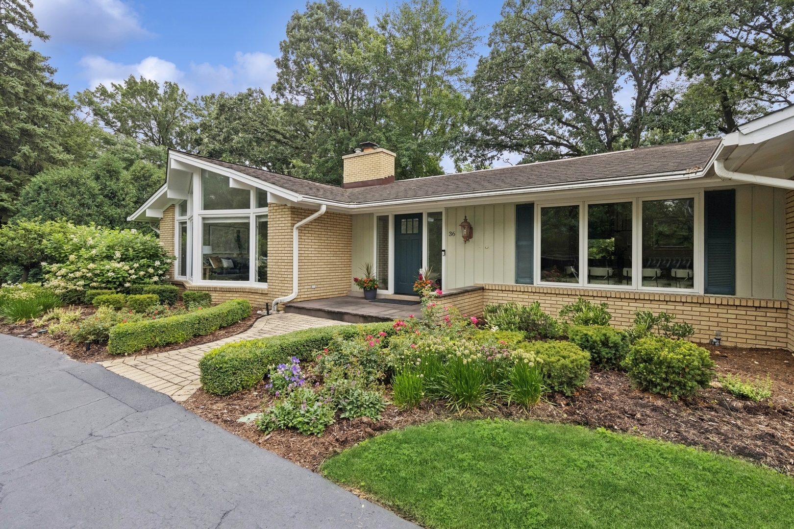 36 Mockingbird Lane  Oak Brook IL 60523 photo