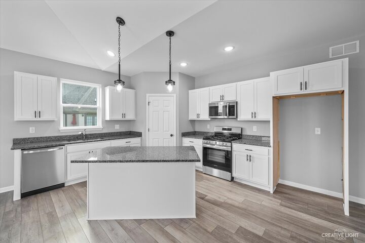 Property Photo: 3323 Comstock Avenue IL 60115