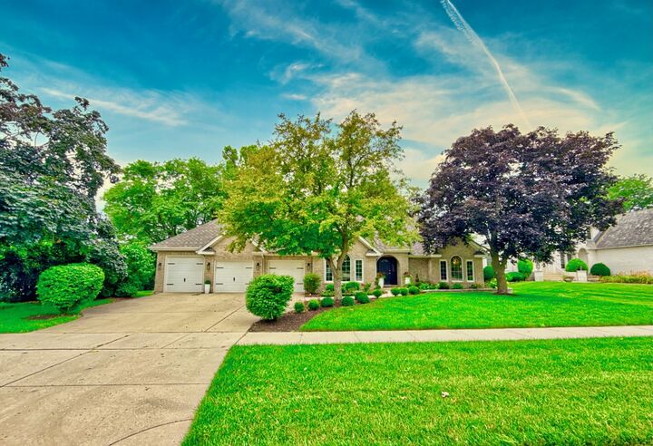1585 Winberie Court  Naperville IL 60564 photo