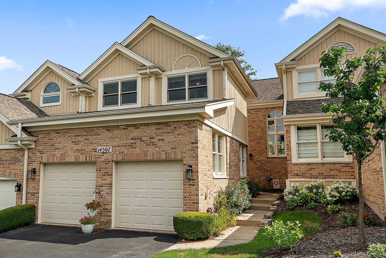 Property Photo: 14507 Golf Road IL 60462