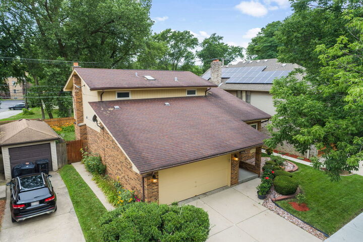 Property Photo: 9838 S Beverly Avenue IL 60643