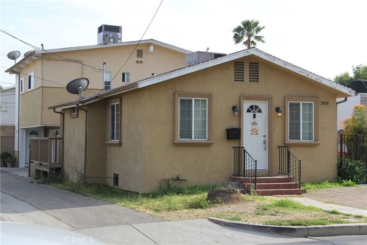 Property Photo:  2014 Peyton Avenue  CA 91504 