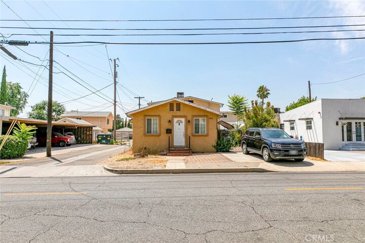 Property Photo:  2014 Peyton Avenue  CA 91504 