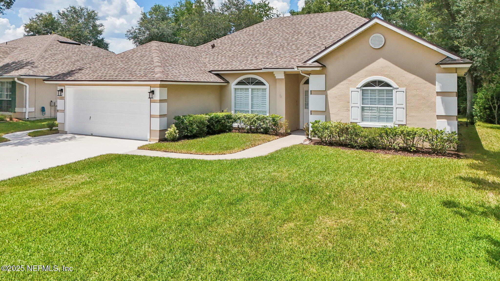 Property Photo:  14327 Fish Eagle Drive E  FL 32226 