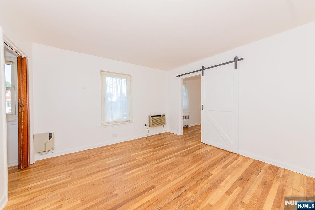 Property Photo:  55 Schuyler Avenue 20  NJ 07031 