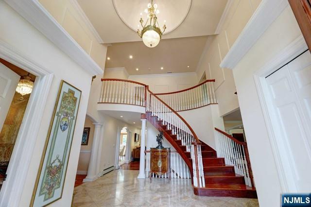 Property Photo:  38 Roslyn Avenue  NJ 07632 