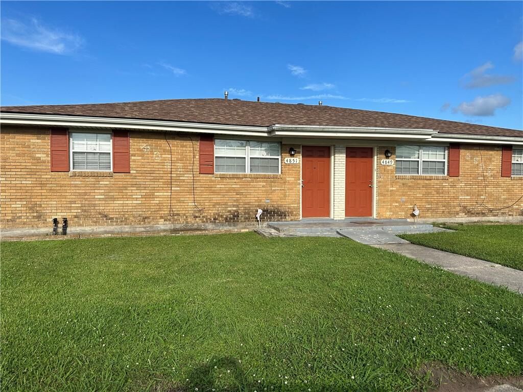 Property Photo: 4849 51 Lynhuber Drive LA 70126