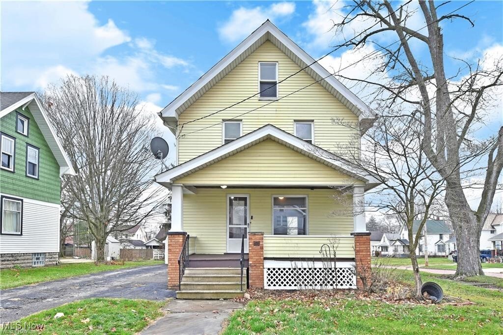 351 Laird Avenue NE  Warren OH 44483 photo