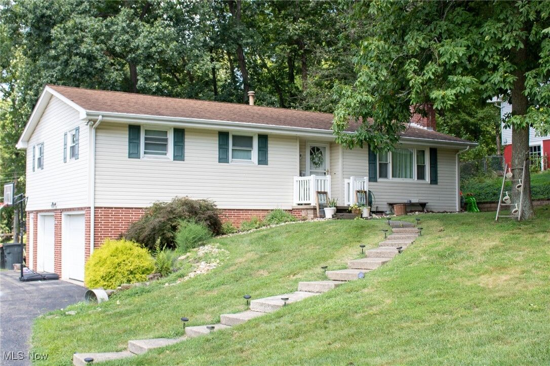 Property Photo: 975 Blossom Lane OH 43701
