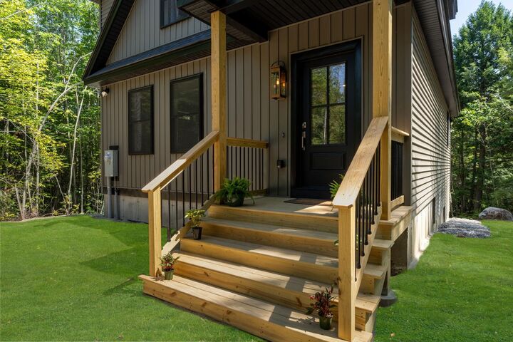 Property Photo:  108 Chestnut Road  NH 03773 