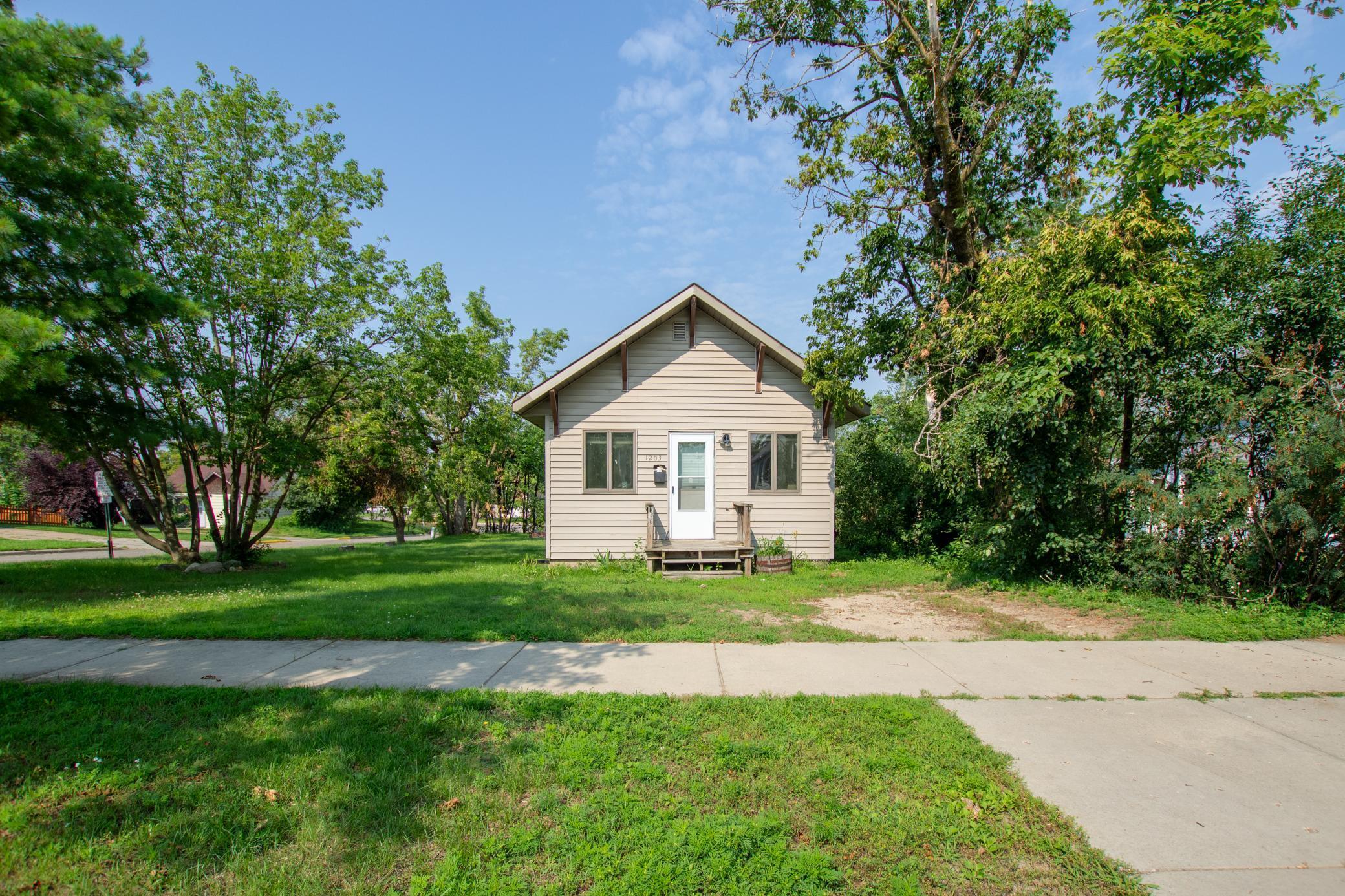 Property Photo:  1203 America Avenue NW  MN 56601 