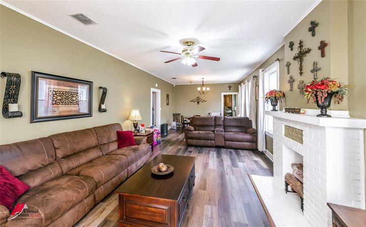 Property Photo:  631 Gladstone Boulevard  LA 71104 