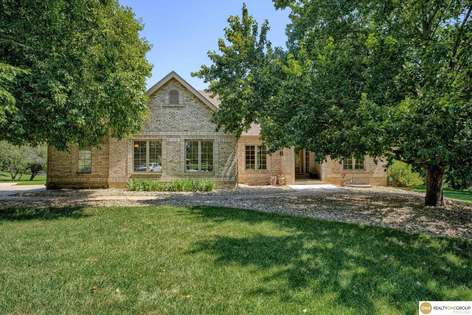 Property Photo: 16498 Cinnamon Drive NE 68136