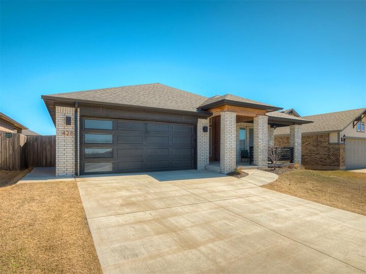 Property Photo: 428 Vista Drive OK 73099