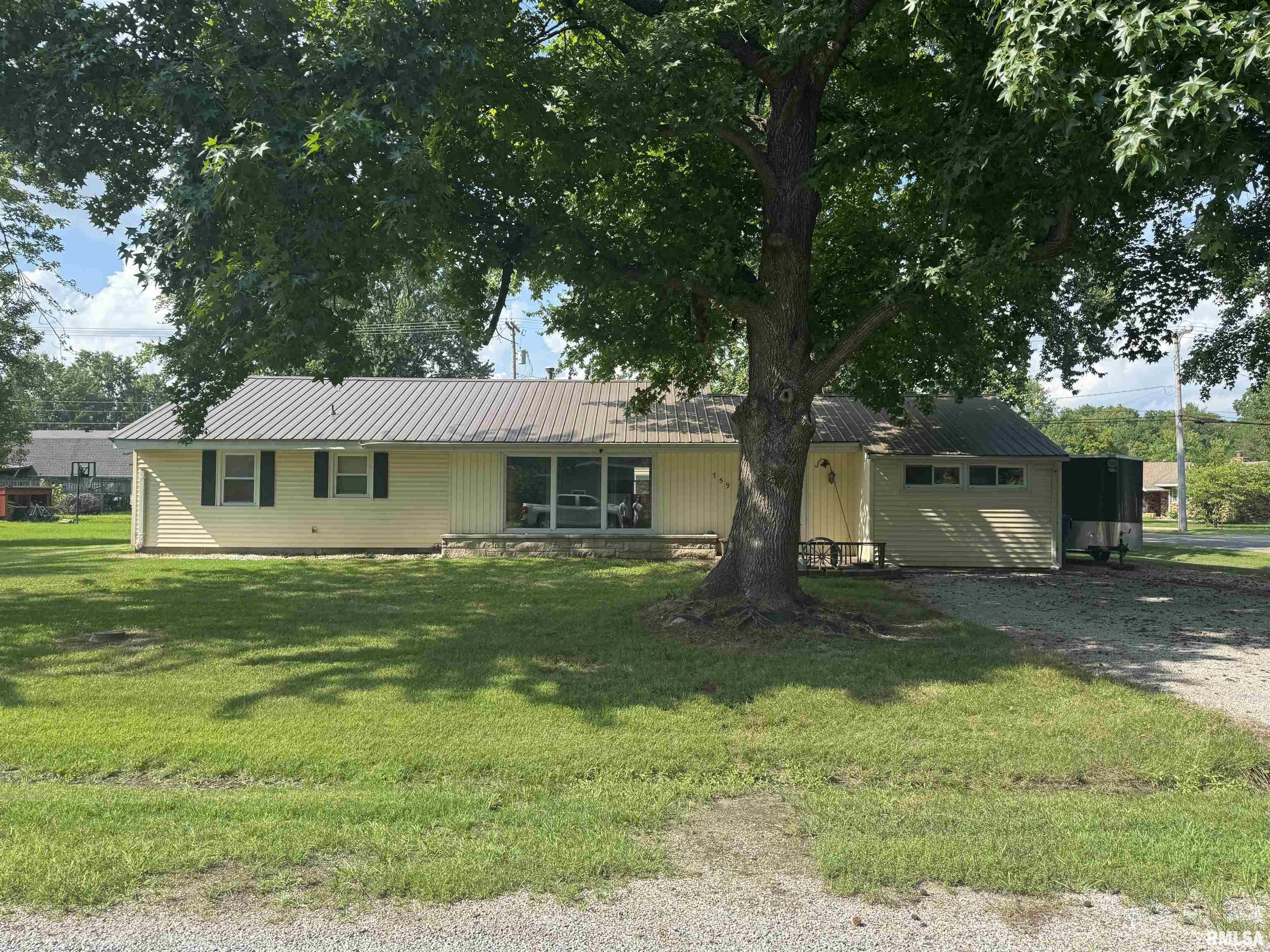 759 Birchwood Drive  Flora IL 62839 photo