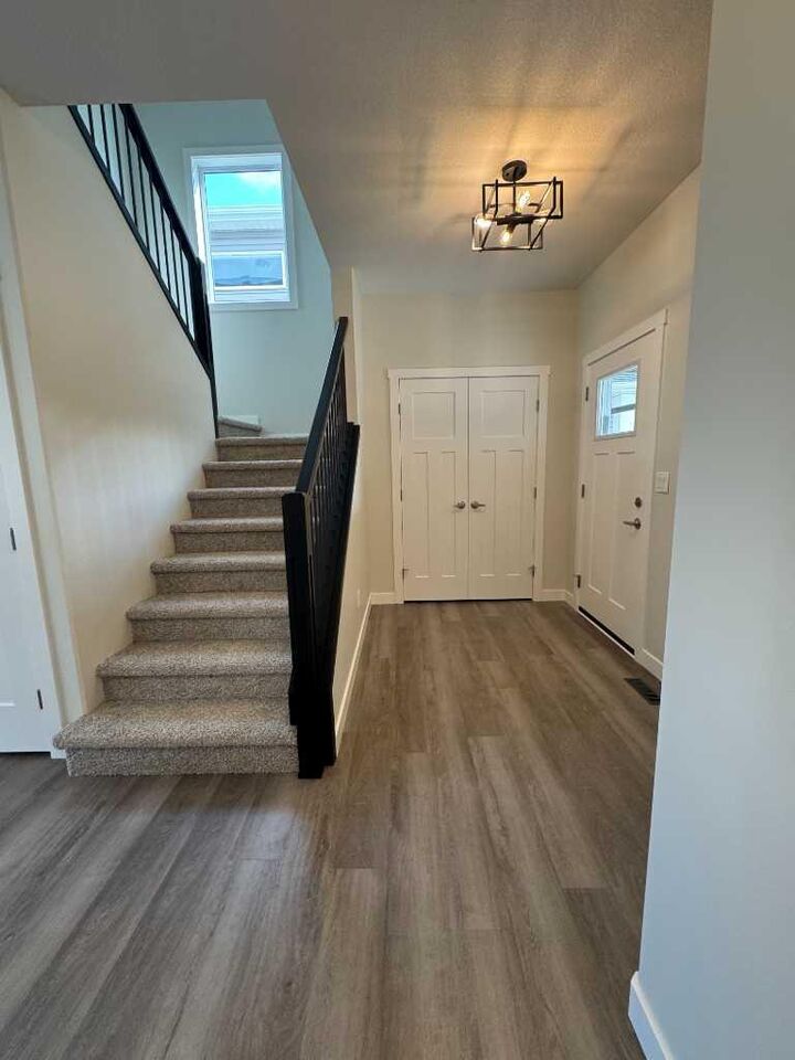 Property Photo:  49 Emmett Crescent  AB T4P 3G8 