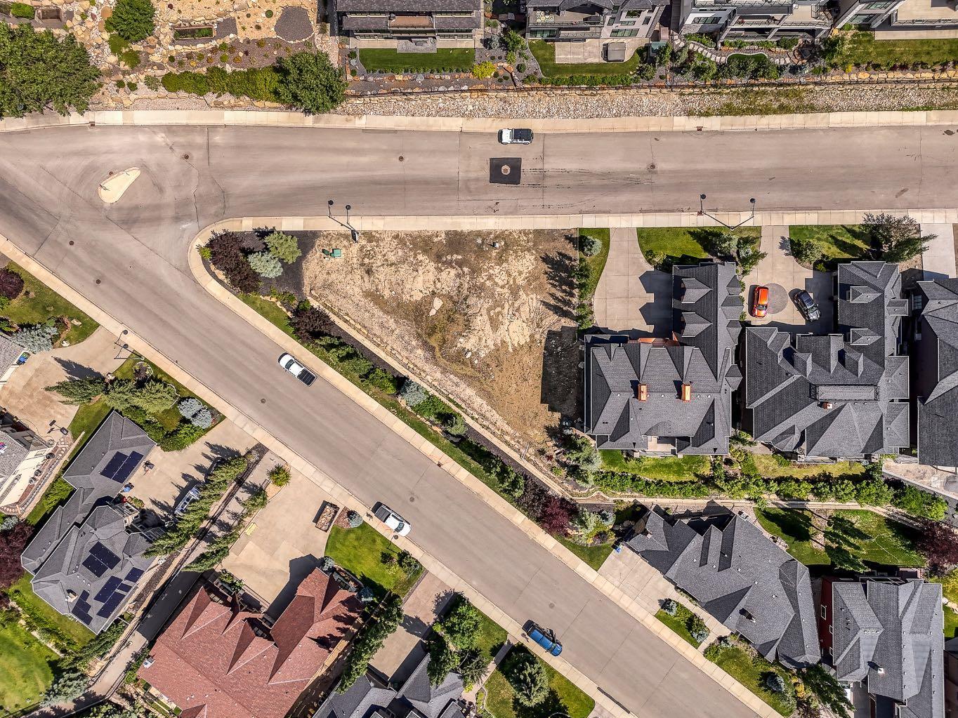Property Photo: 7695 Elkton Drive SW AB T3H 3X3
