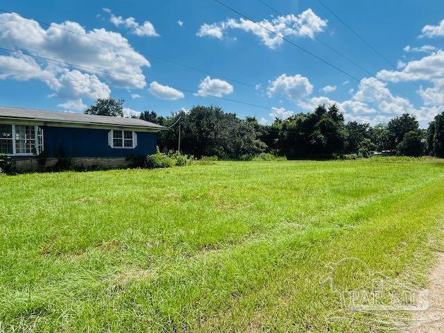 Property Photo: 5449 Sweet Memory Ln FL 32570
