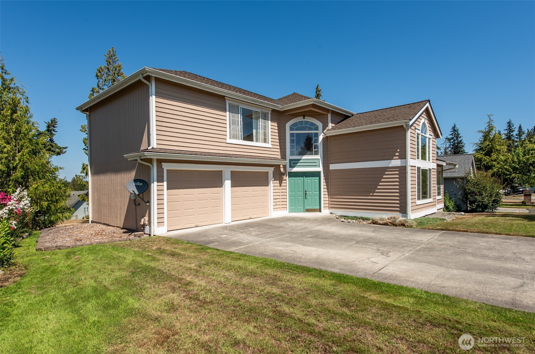 Property Photo: 151 America Boulevard WA 98382