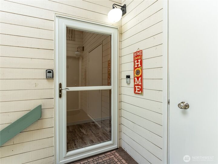 Property Photo:  10 S Cove Avenue 14  WA 98801 