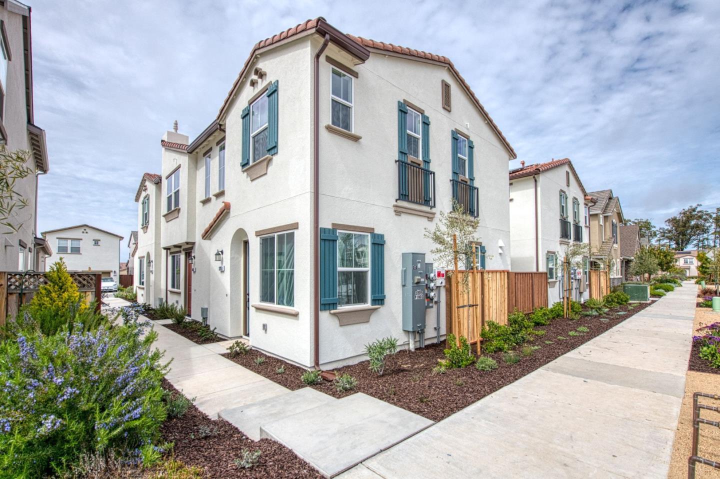 Property Photo: 451 Weldon Way D CA 93933