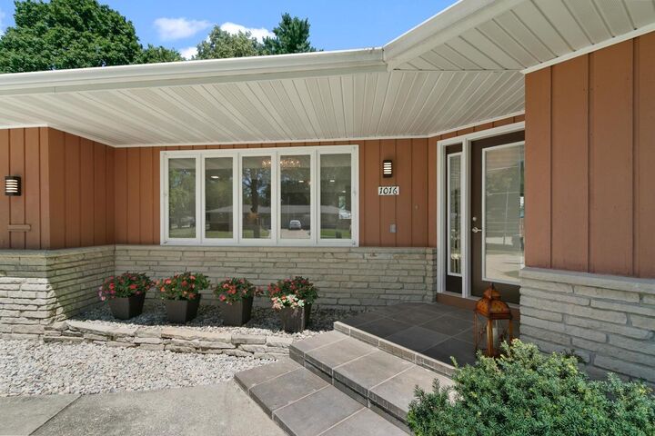 Property Photo:  1016 Erie Drive  WI 53545 