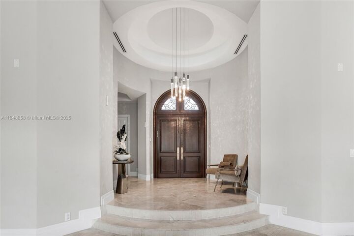 Property Photo:  741 Ranch Rd  FL 33326 