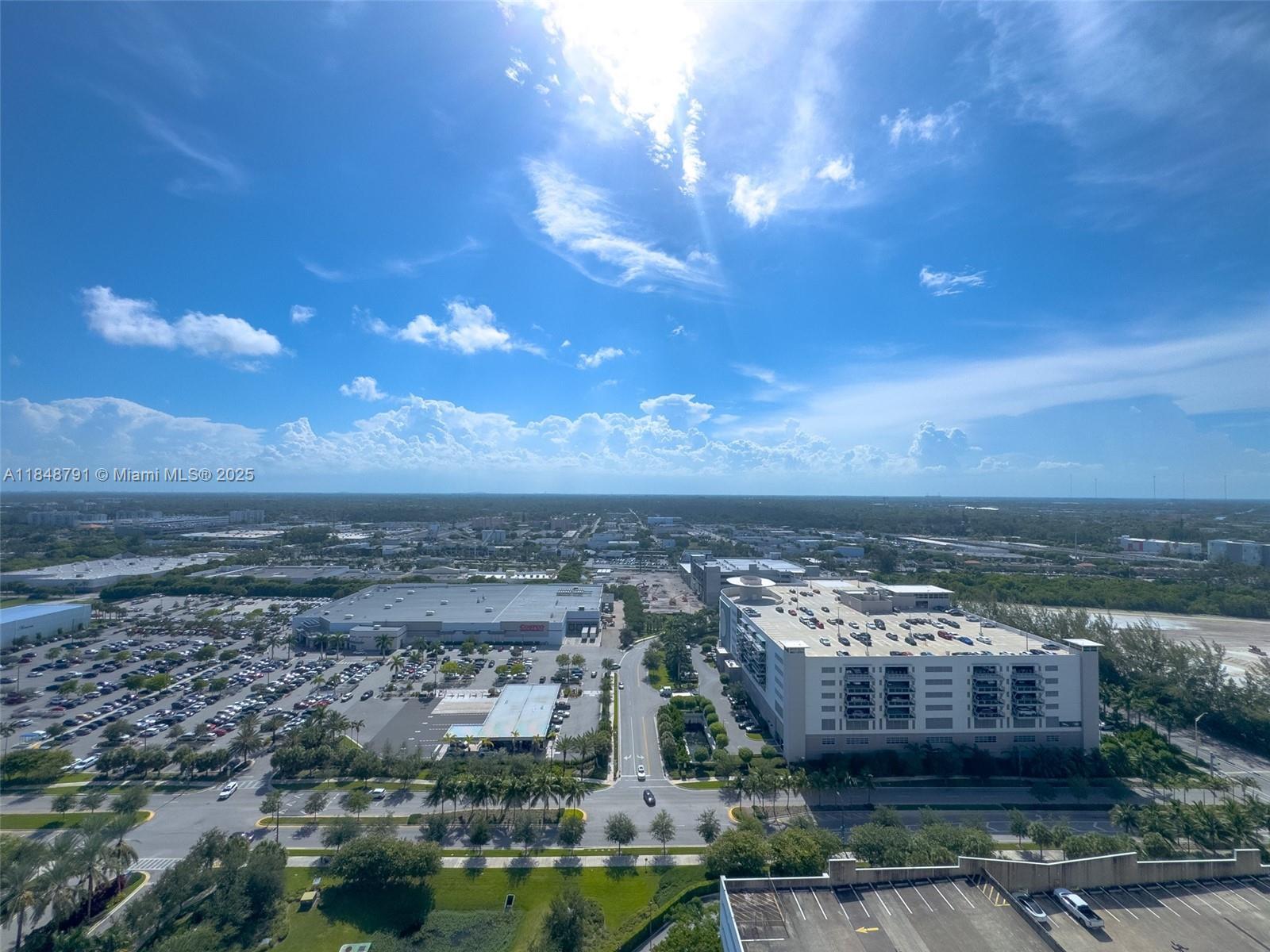 14951 Royal Oaks Ln 2506  North Miami FL 33181 photo