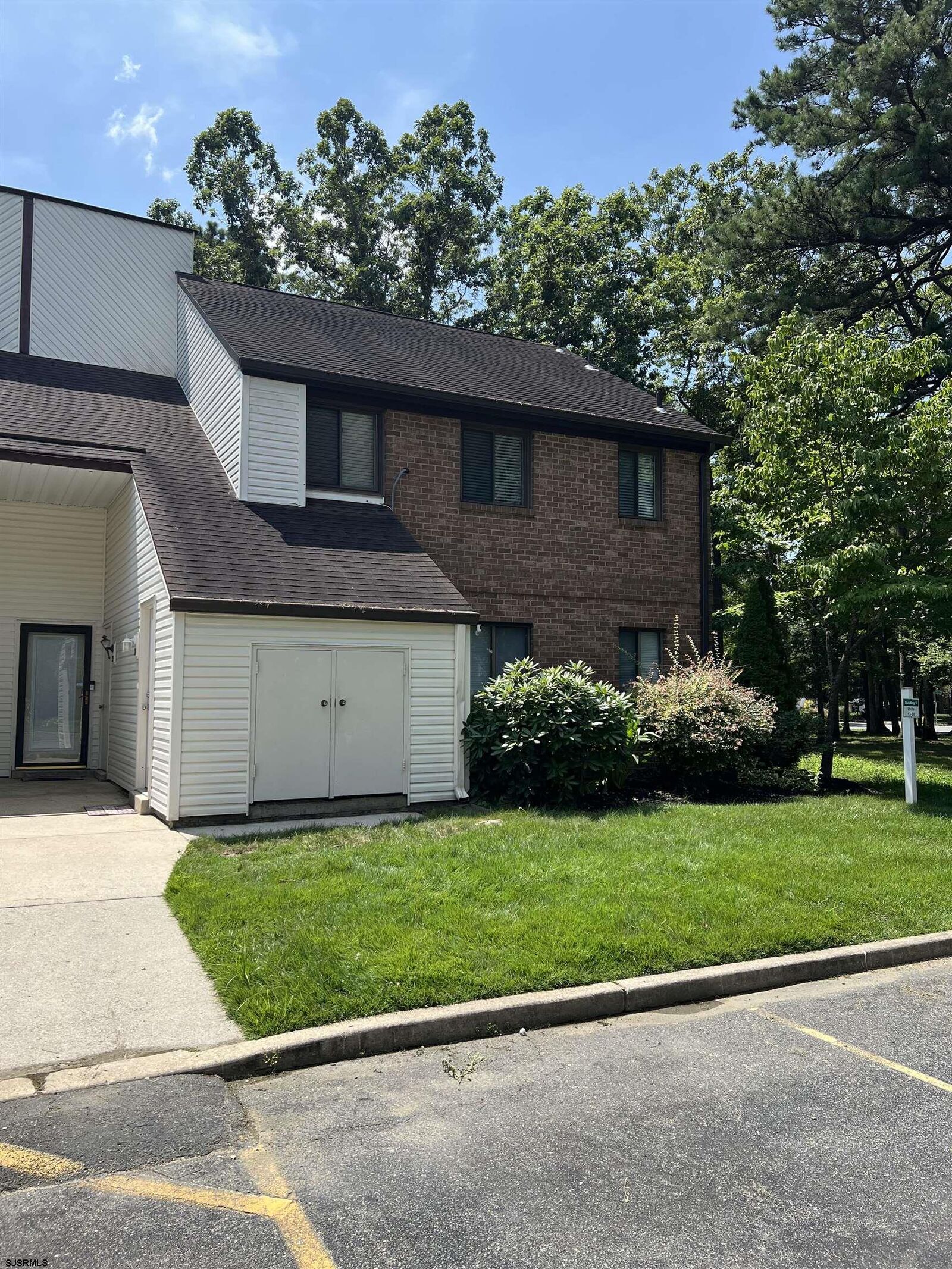 Property Photo: 24 Country Magnolia Ln 24 NJ 08234