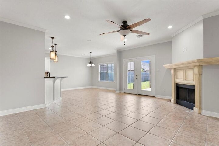 Property Photo:  1377 S Dietrich Loop S  LA 70605 