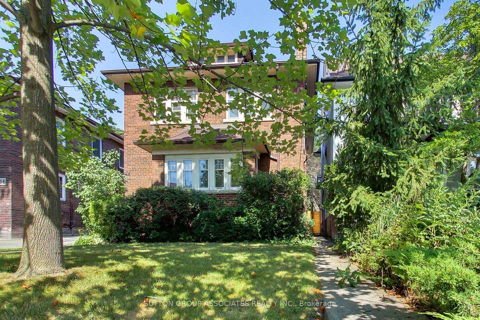 Property Photo: 64 Burnside Drive ON M6G 2M8