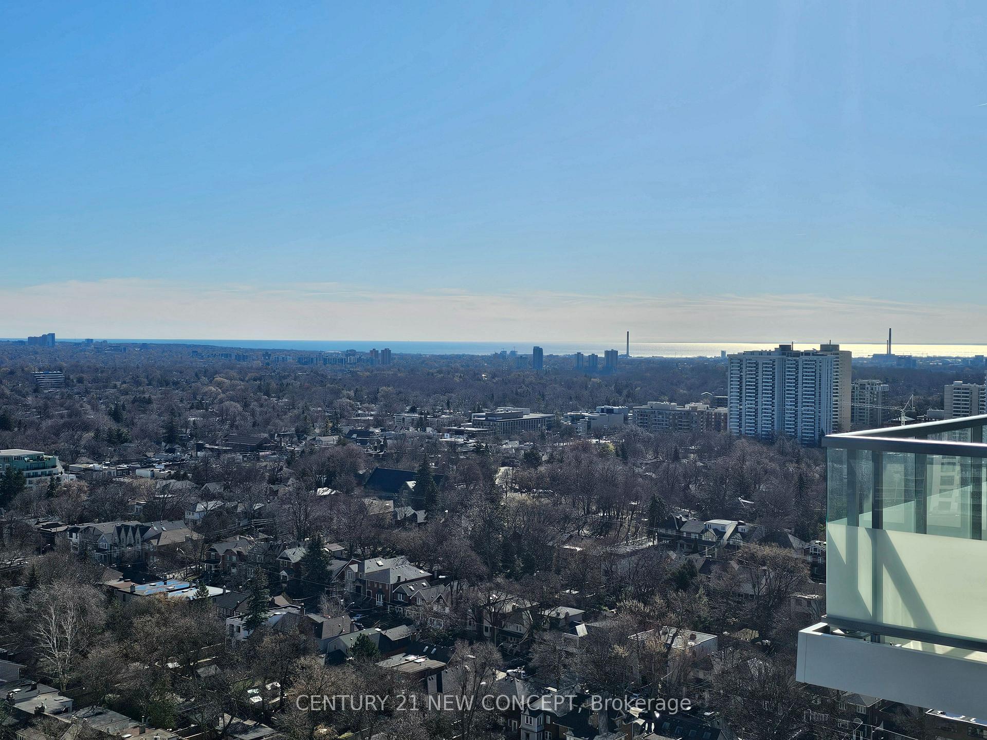 Property Photo: 25 Holly Street 2803 ON M4S 0E3