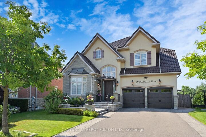 Property Photo: 19 Sir Giancarlo Court ON L6A 0C6