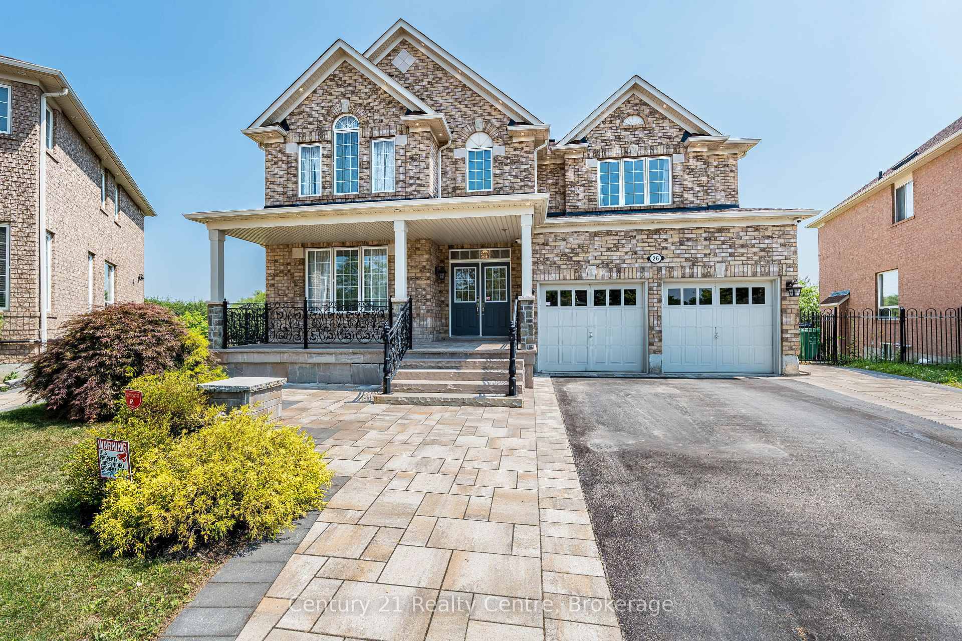 Property Photo: 26 Catchfly Crescent ON L6P 2H8