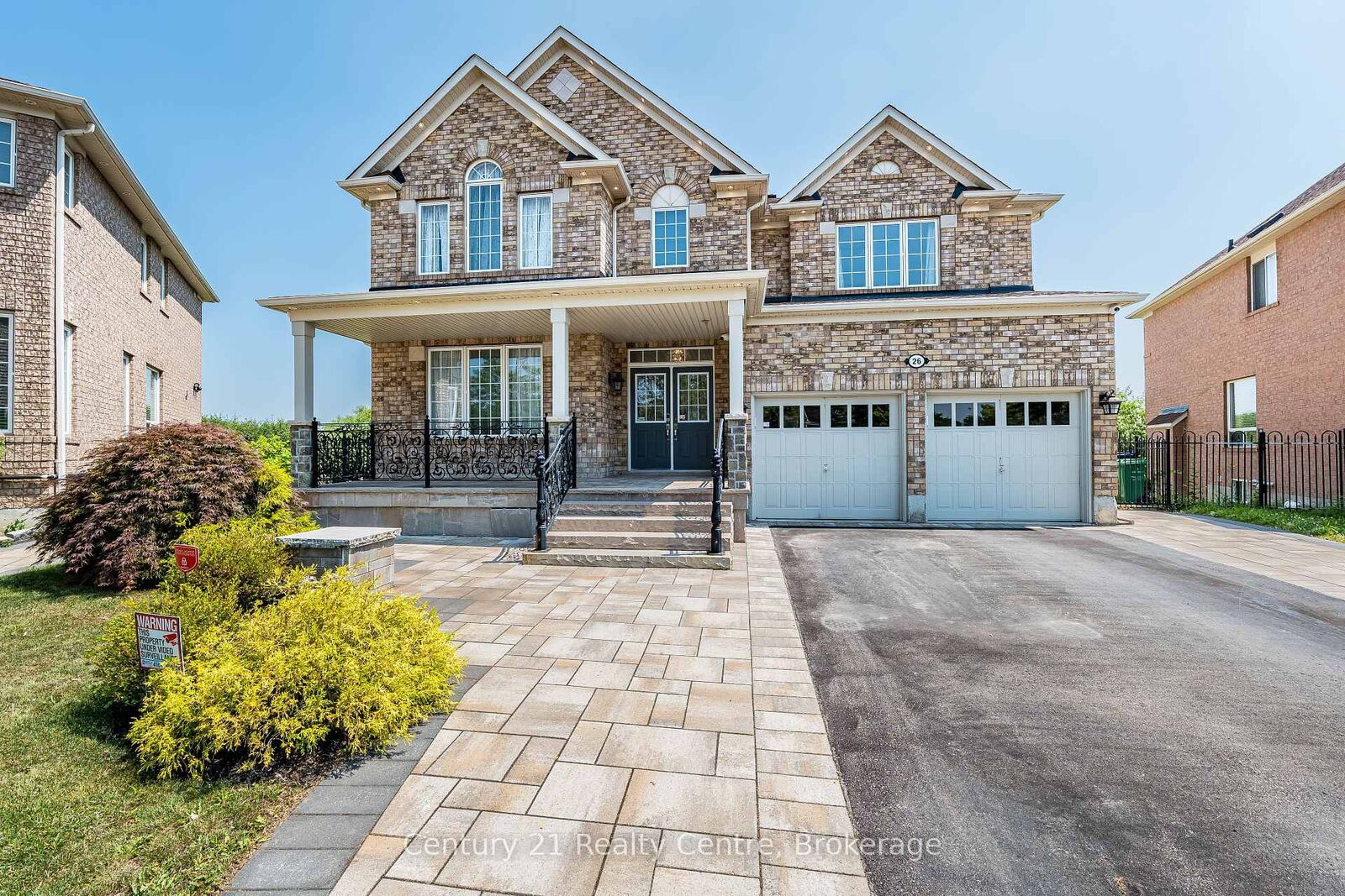 Property Photo: 26 Catchfly Crescent ON L6P 2H8