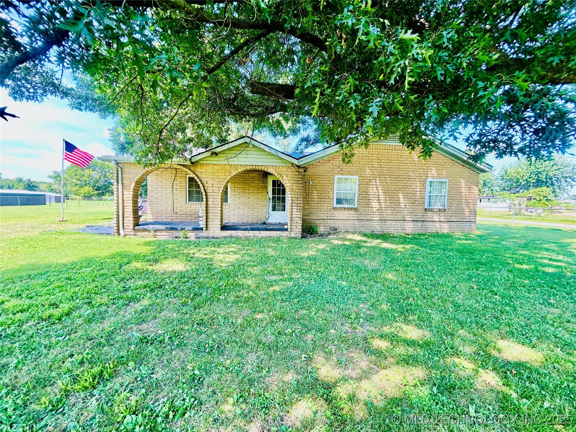 Property Photo: 1231 S 61st Street W OK 74401