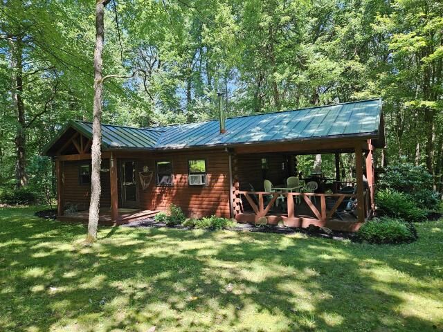 Property Photo:  15 Center Lane  PA 16345 
