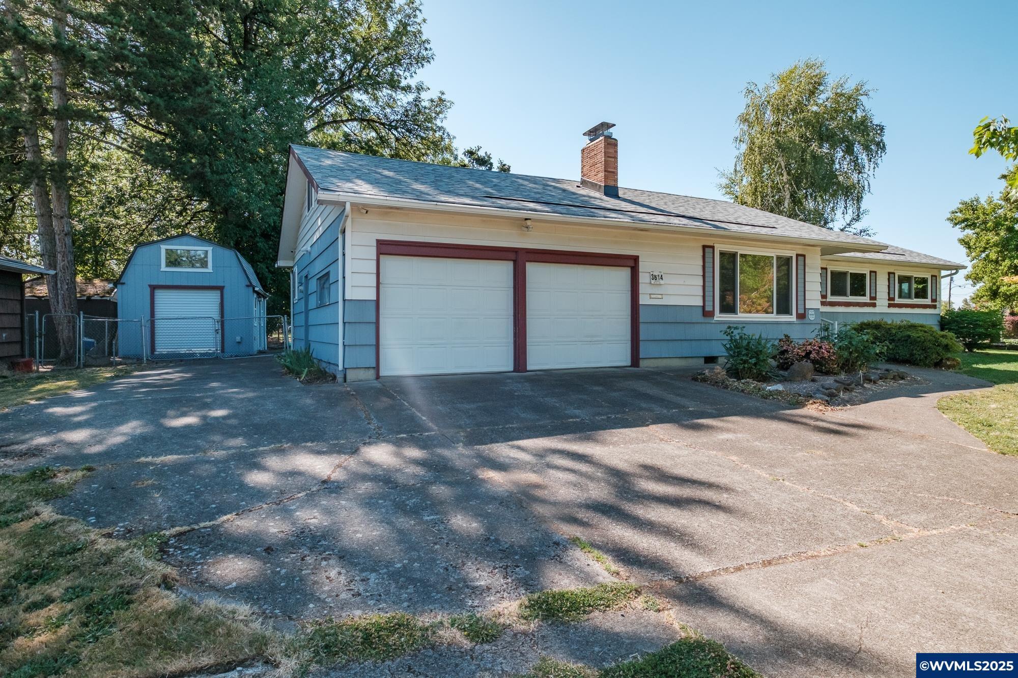 Property Photo: 3614 31st Av NE OR 97301