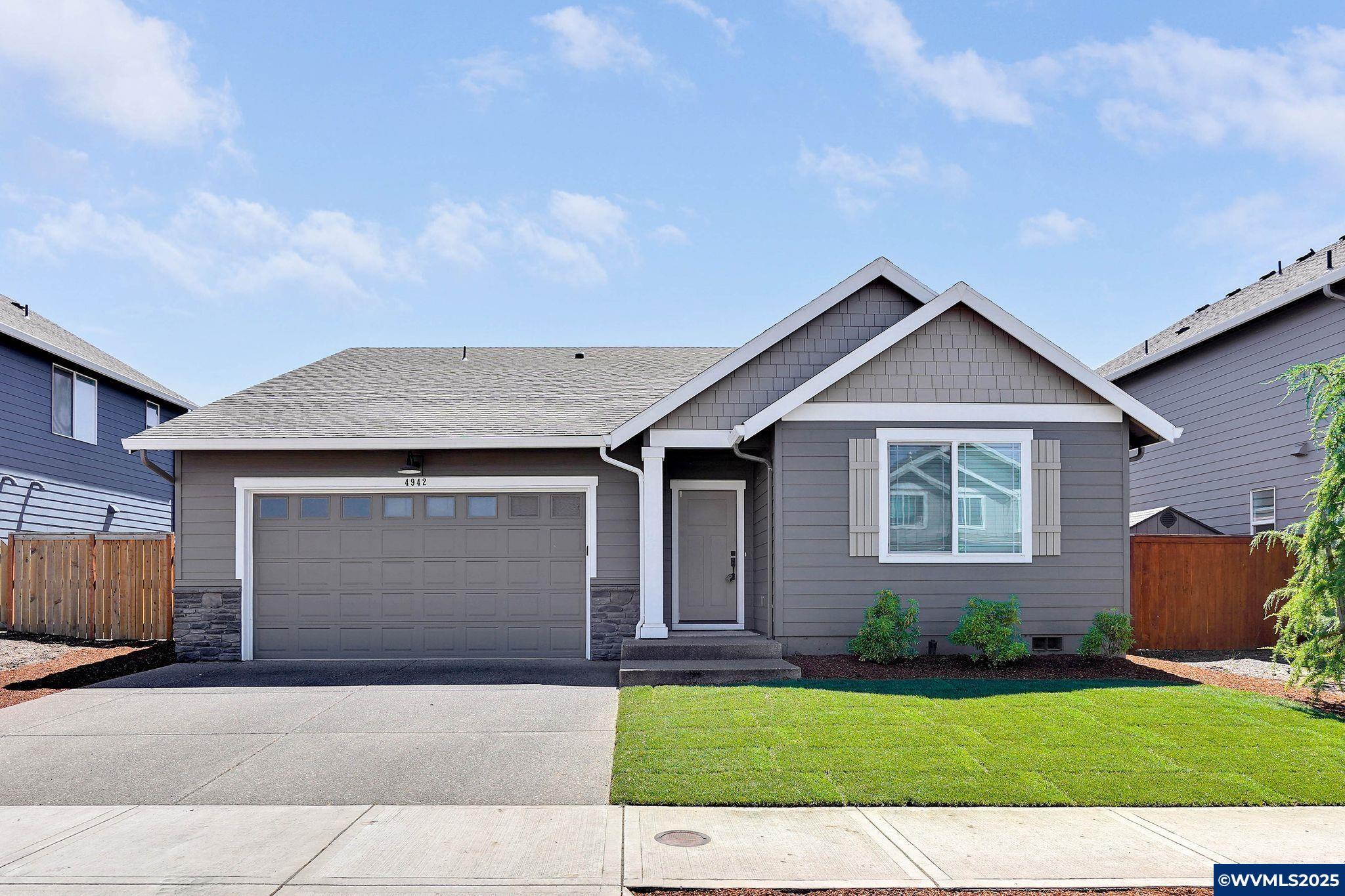 Property Photo:  4942 Gemini Av NE  OR 97305 