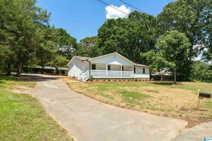 Property Photo:  115 Maplewood Circle  AL 35128 