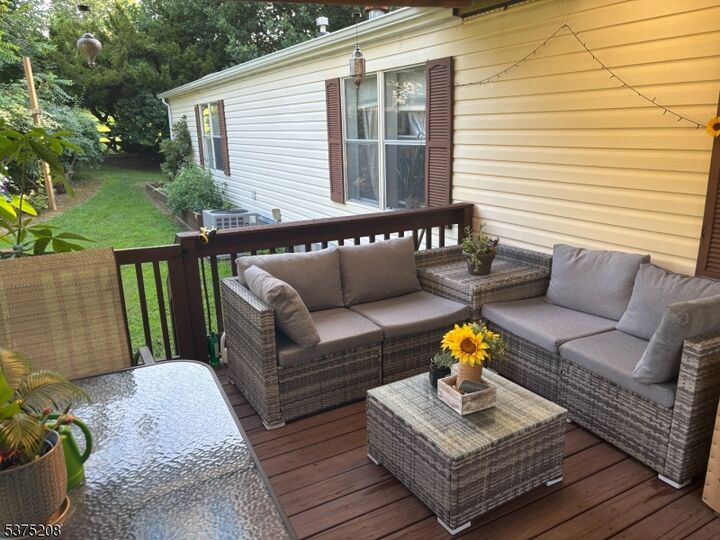 Property Photo:  33 Sherwood Park  NJ 07853 