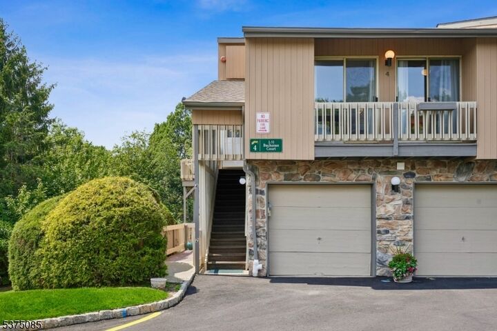 Property Photo: 4 Buchanon Ct NJ 07052