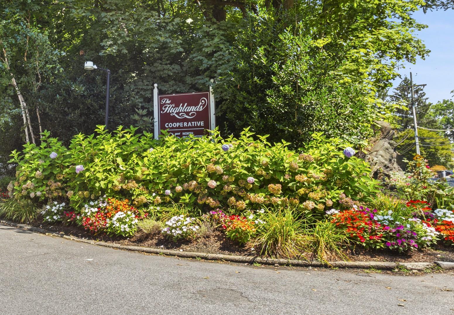Property Photo: 125 N Washington Avenue 45 NY 10530