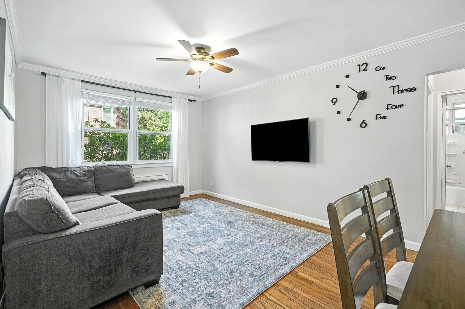 Property Photo: 3 Bryant Crescent 1B NY 10605