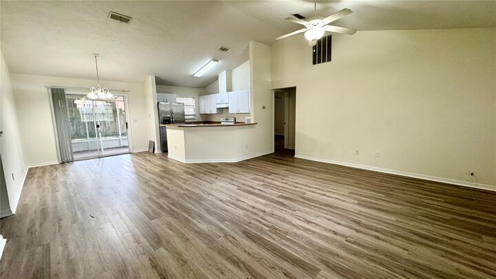 Property Photo: 2077 SW 42nd Lane FL 32608
